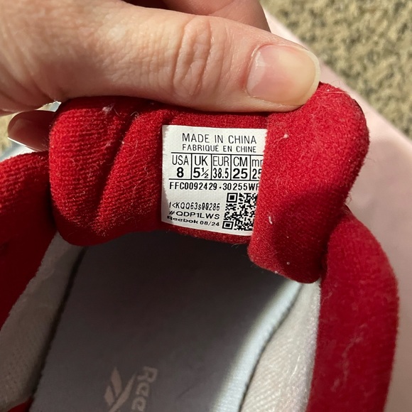 Reebok Women’s Red and White Sneakers - Picture 7 of 7